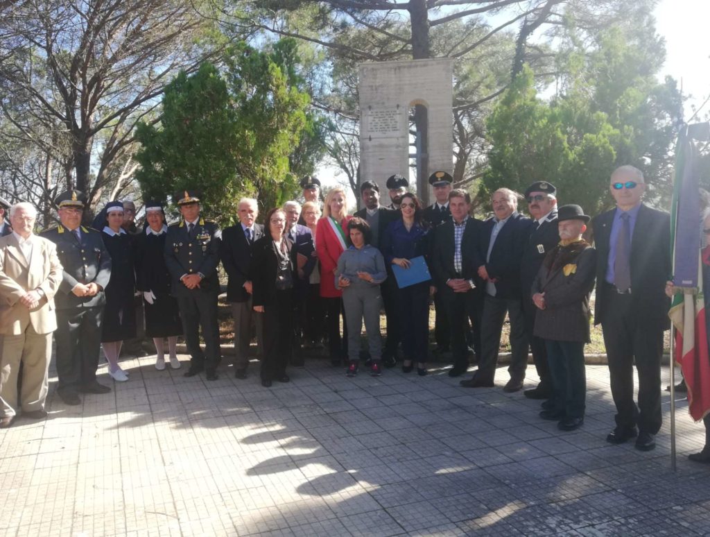 COMMEMORAZIONI – Castanea delle Furie ha ricordato i caduti di tutte le guerre