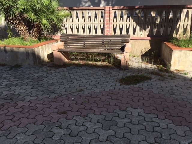 CAPO D’ORLANDO – Rischio crollo muri di contenimento aiuole di piazza  Conforto, la minoranza interroga