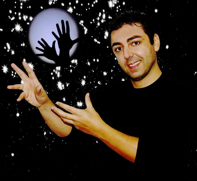 TEATRO – Domenica al Mandanici è di scena il mimo e illusionista Oscar Strizzi