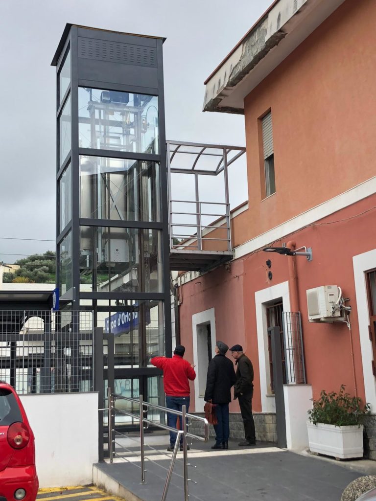 ANTONELLA PAPIRO – “Finalmente il primo collaudo degli ascensori disabili alla stazione di Capo d’Orlando”