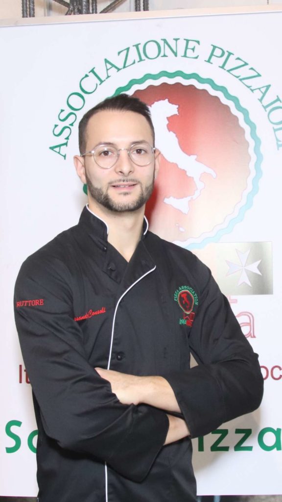 CAMPIONATO PIZZA GOURMET – Terzo posto per giovane pizzaiolo barcellonese Alessandro Consoli