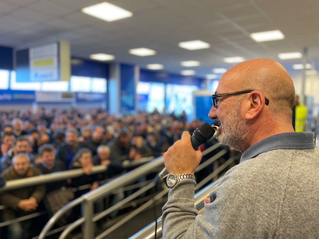 AEROPORTO – Oltre seicento persone all’asta degli oggetti smarriti