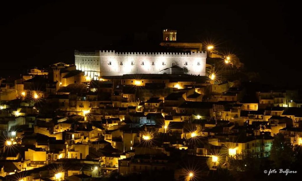 MONTALBANO ELICONA – Al via la XX edizione del Presepe Vivente