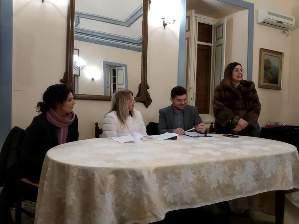 PENSIERI COMUNI – A Gioiosa Marea  con Dina Lauricella