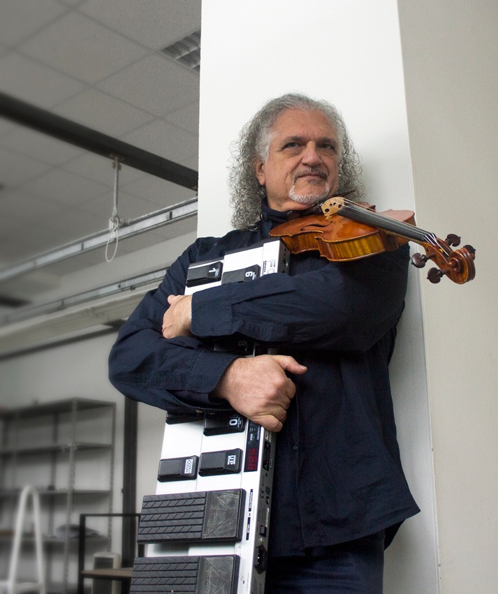 CESARE FRISINA VIOLINTRONICS – Giovedì per la Filarmonica Laudamo “Uluru: viaggio nella terra degli aborigeni”