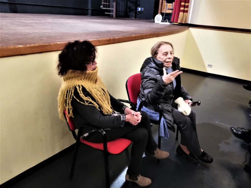 TEATRO – Rosetta Sfameni conquista gli allievi del laboratorio teatrale dell’Alfieri di Naso