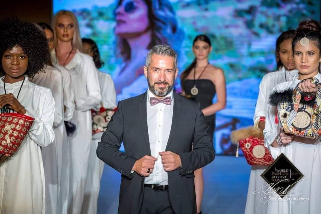 A PENSARCI PRIMA – La “Coffa” diventa una borsa artistica