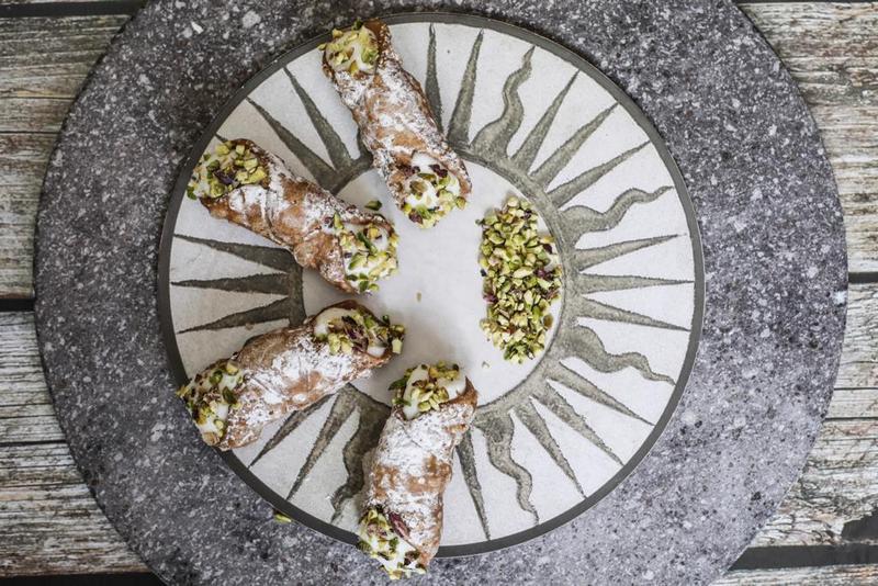 ECCELLENZE – È messinese la cialda del cannolo gluten free scelta dai giapponesi per il Japan International Franchise Show 2020