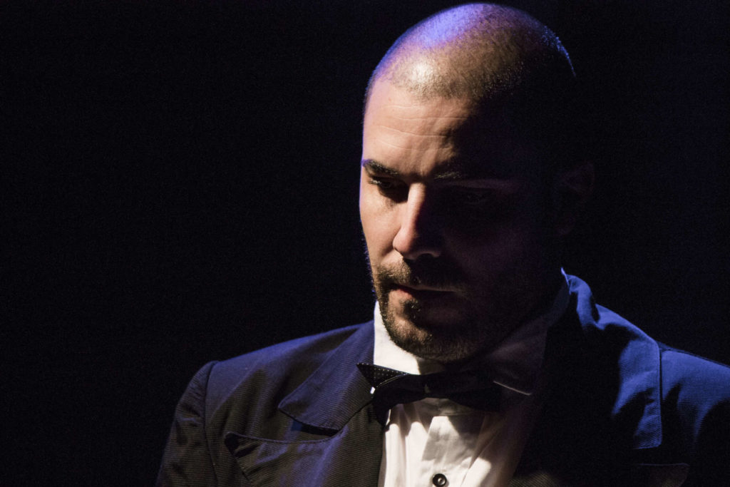 TEATRO – “Il signor dopodomani” in scena al teatro Alfieri di Naso