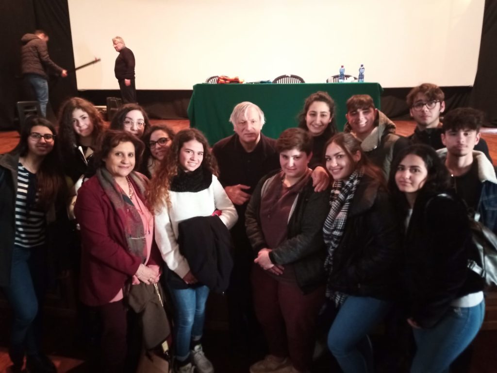 LEGALITÀ – La classe quarta A del liceo classico di Patti incontra Don Ciotti