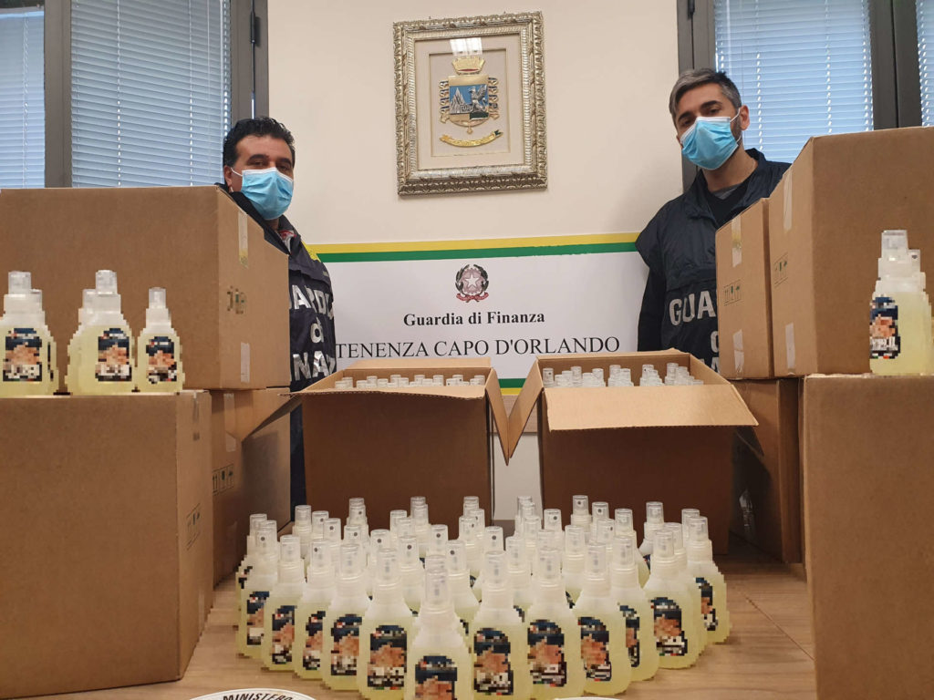 FRODE IN COMMERCIO – Sequestrati migliaia di flaconi di gel igienizzante