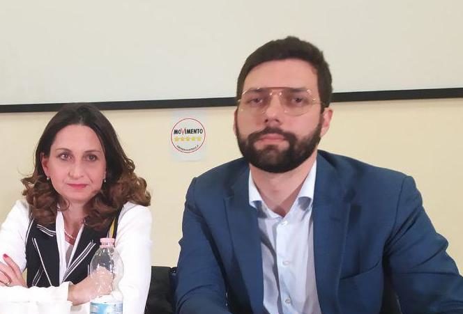 OSPEDALE PAPARDO – I parlamentari D’Uva e D’Angelo donano un ventilatore polmonare