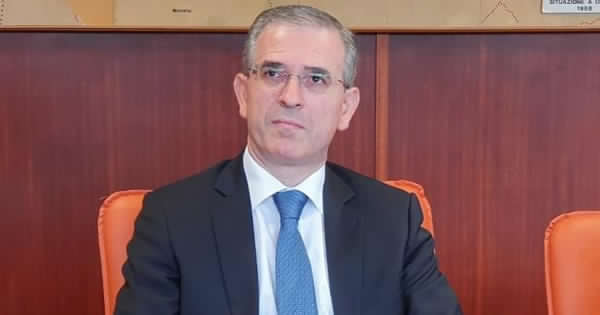 TRASPORTO TIR – Stretto, Falcone: “Una nave in più per eliminare i disagi”