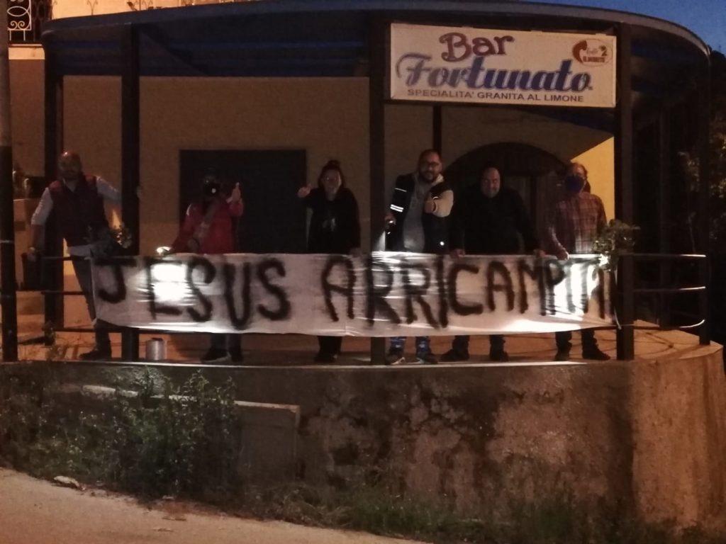 FRONTE ARGENTINA – Jesus cede il posto a chi ne ha più bisogno