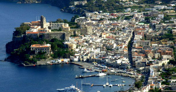 LIPARI – Regione finanzia il completamento del porto