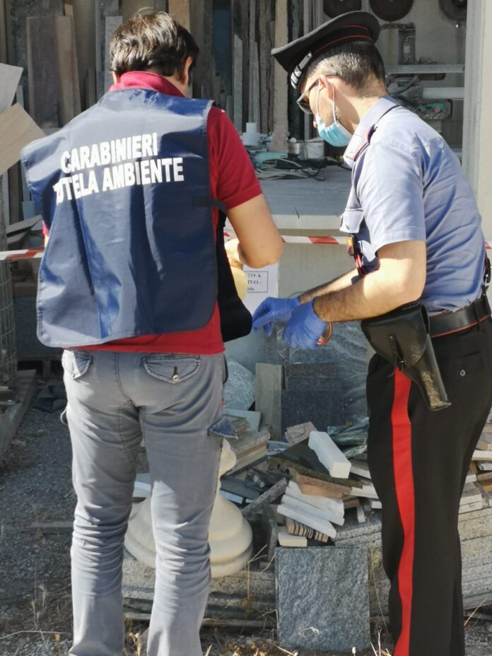 BROLO – Denunce e sequestri per sversamenti. La fogna pubblica un collettore non autorizzato