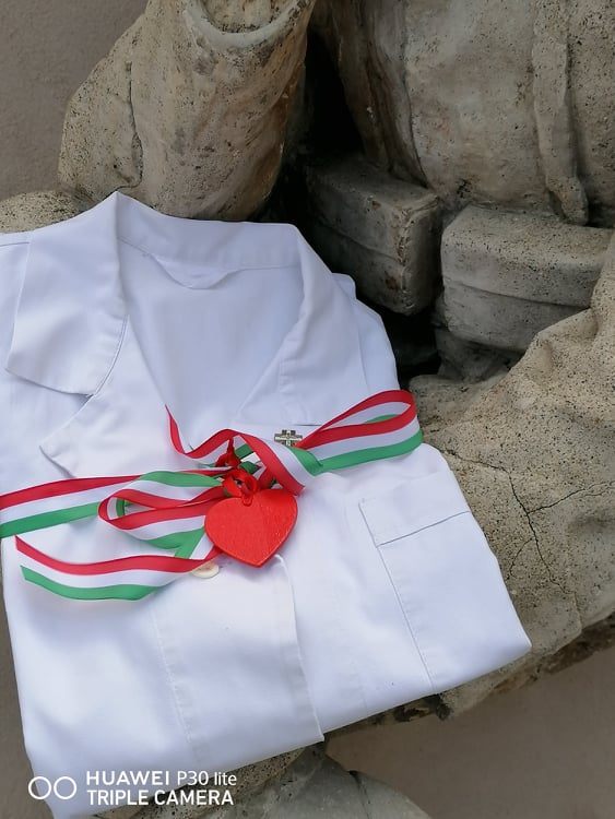 FORZE BIANCHE – A Brolo l’omaggio al personale sanitario impegnato sul fronte Coronavirus