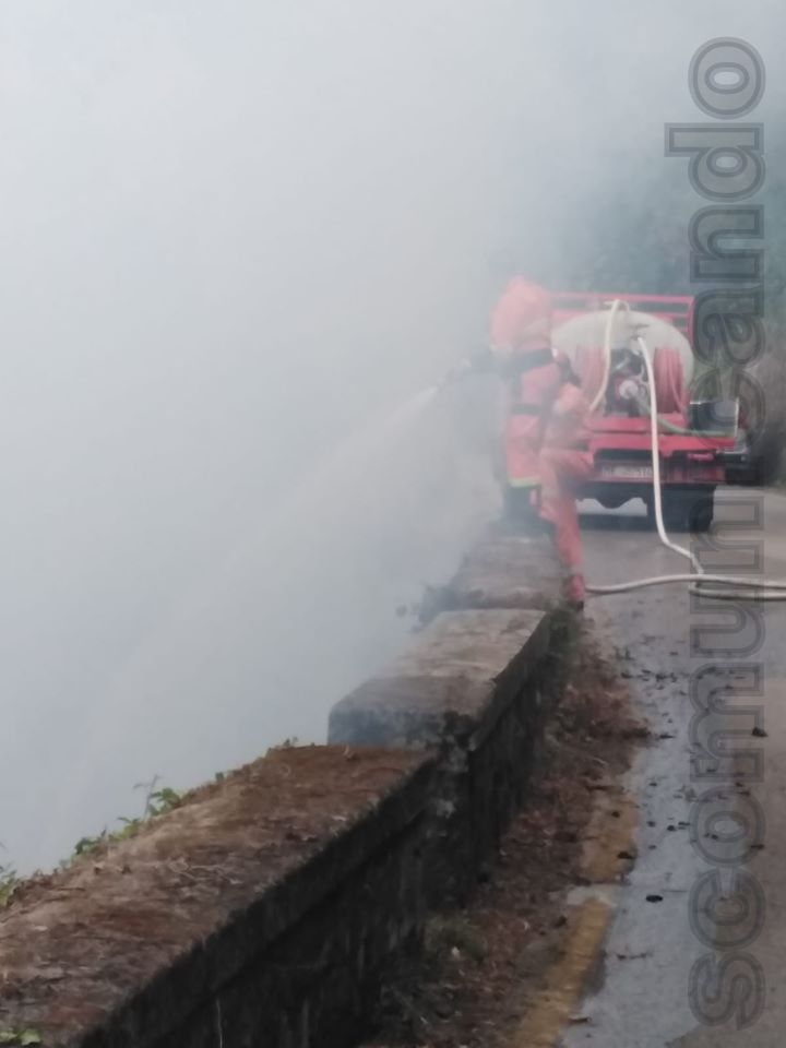 INCENDIO – Brucia il costone collinare sotto la contrada Lacco