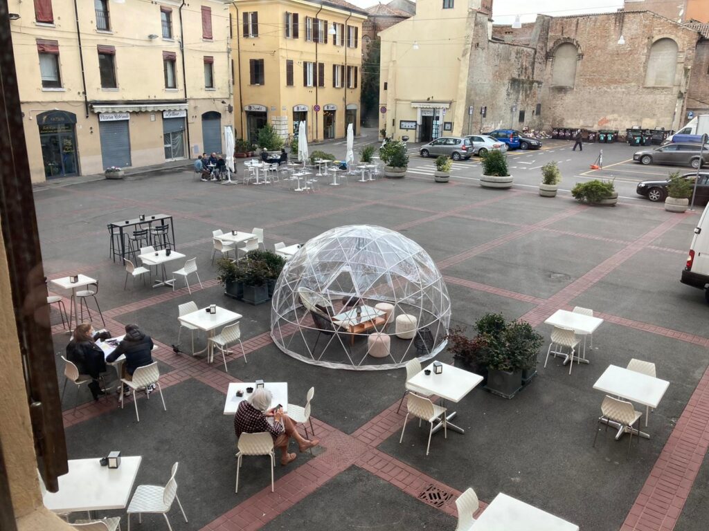 SOLUZIONI & DESIGN – A Ferrara c’è chi reagisce con intelligenza alle misure restrittive