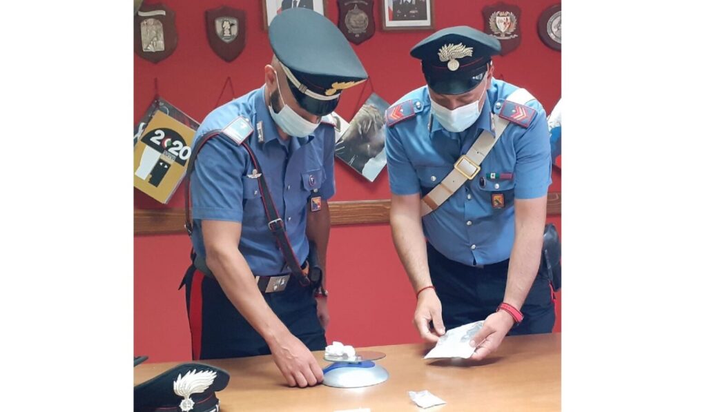 SANTA DOMENICA VITTORIA – Spaccio stupefacenti, arrestato 40enne di Sant’Angelo di Brolo