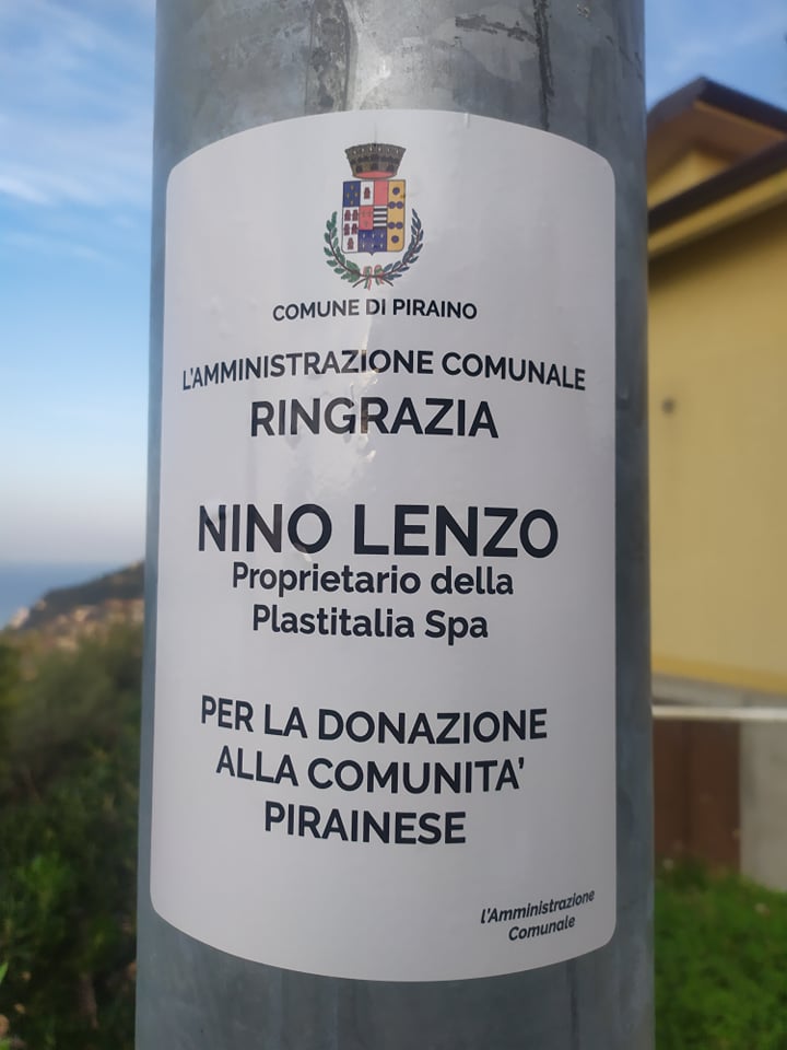 DONAZIONI – 2 pali domotici donati dalla Plastitalia di Brolo alla comunità pirainese