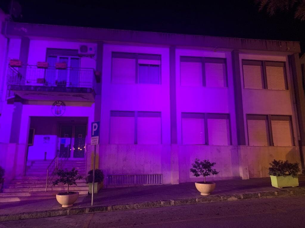 PAESI IN “VIOLA” – Anche Brolo si accoda agli altri comuni nell’azione di sensibilizzazione sulla “Prematurità”