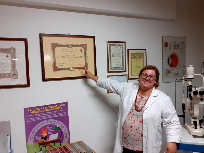 “LA DOTTORESSA” – A Brolo Maria Briguglio festeggia i suoi “primi” vent’anni di professione medica specialistica