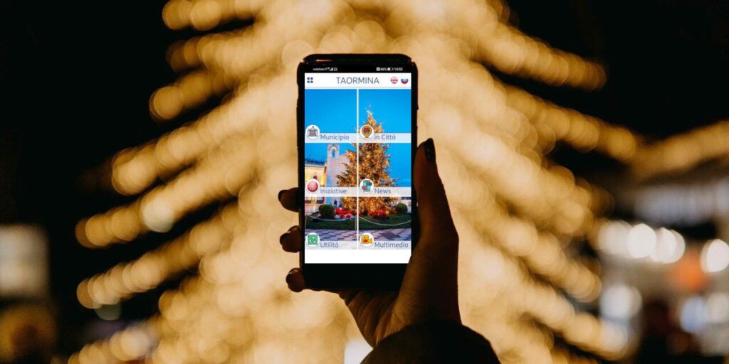 CARTOLINE DAL WEB – Gli auguri di Natale sulle app