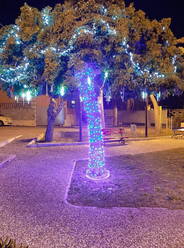 NATALE A PIRAINO – Le “luminarie” come segno di speranza