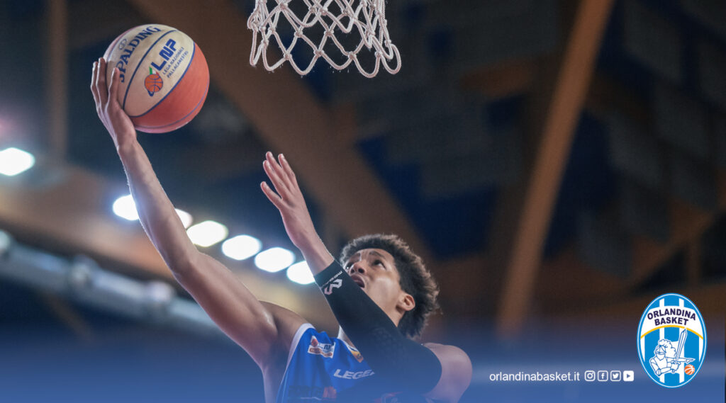 BASKET – Non bastano i 24 punti di Jordan Floyd, Orlandina sconfitta a Mantova