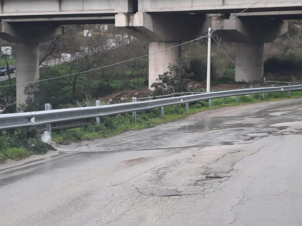 BROLO – Un “buco” sulla condotta manda in secco buona parte di Piana Alta