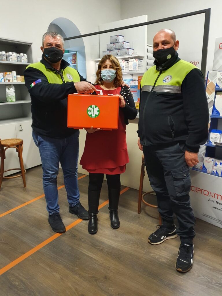 GESTI – Una cassetta medica, fornita dei presidi medici necessari per le emergenze della Protezione Civile brolese