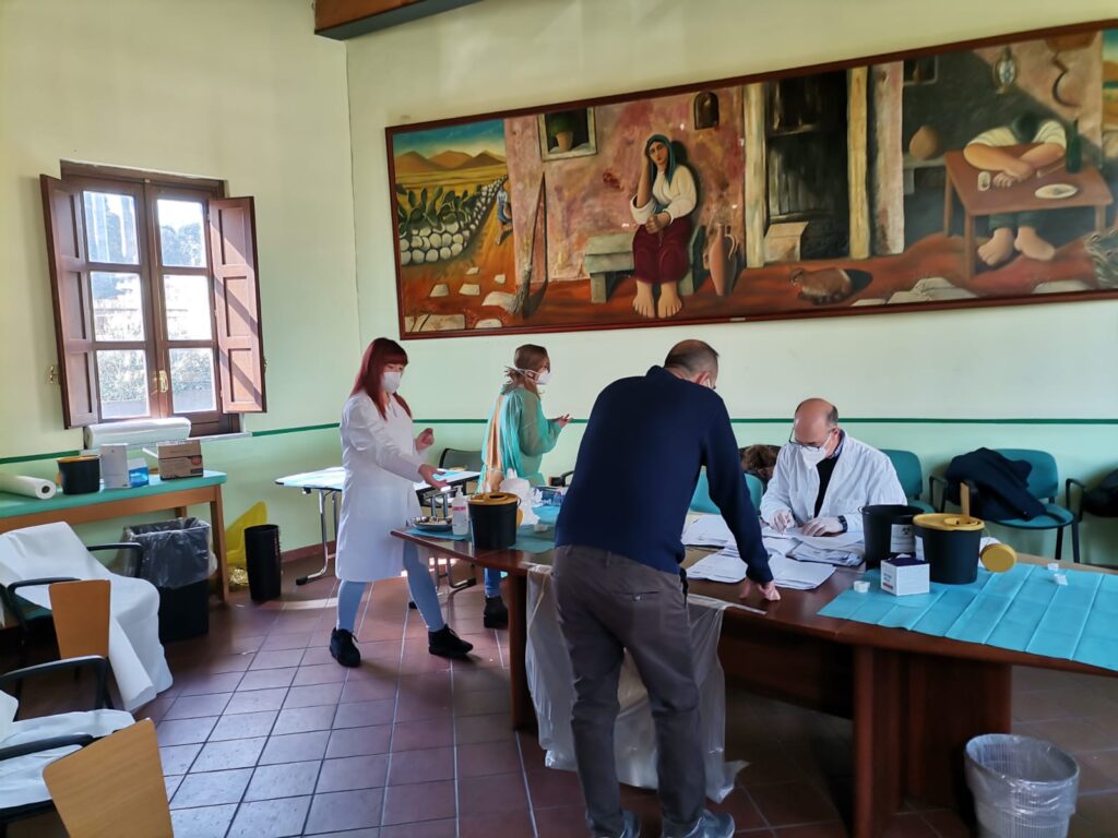 COVID – Vaccini insegnanti e Forze dell’Ordine a Messina: tempistica rispettata