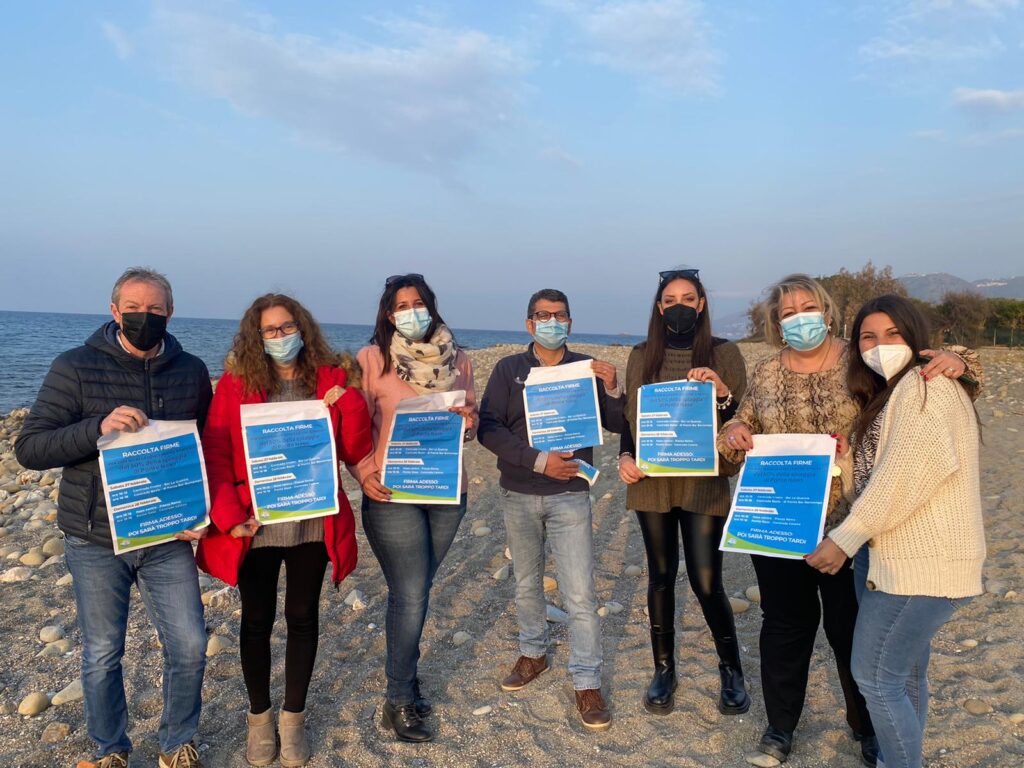 NUOVI ORIZZONTI – Depositate 320 firme contro la concessione a privati del 50% della spiaggia di Ponte Naso