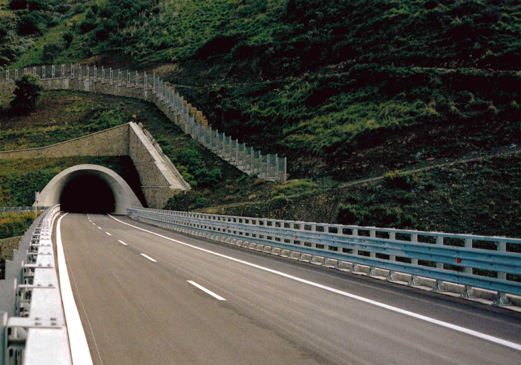 AUTOSTRADE SICILIANE – Sicurezza A20, installazione telecamere in galleria