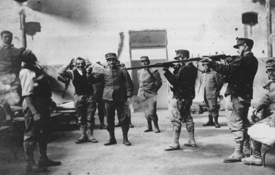 “DECIMAZIONE” – La riabilitazione dei militari uccisi sul fronte della Prima Guerra Mondiale