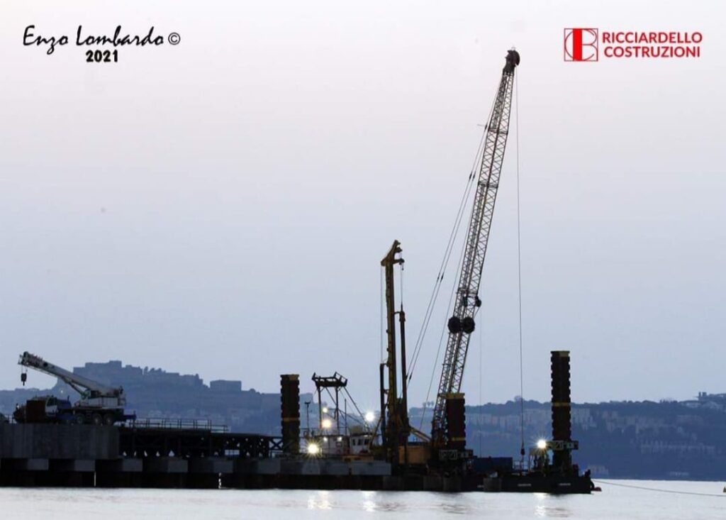 PONTILE DI GIAMMORO – Per la Ricciardello Costruzioni “anche questa è fatta”