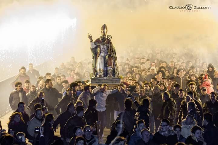 PASQUA SENZA … – La storica “Corsa di san Leone” a Sinagra
