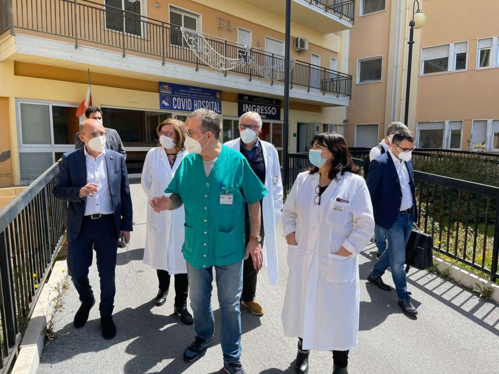 COVID – Commissario Firenze: “L’ospedale di Barcellona diventerà centro per gli anticorpi monoclonali”