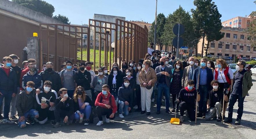 STUDENTI IN CATTEDRA – A Patti protagonisti di una lezione di ecologia e civiltà per tutta la cittadinanza