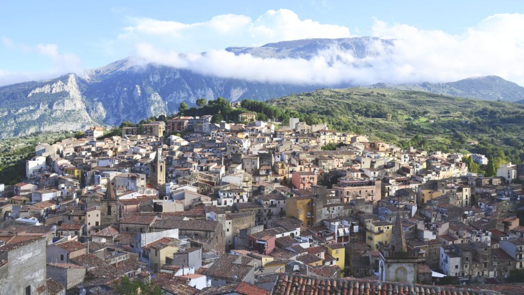 TURISMO – Il borgo di Isnello attende le telecamere di Bella Sicilia