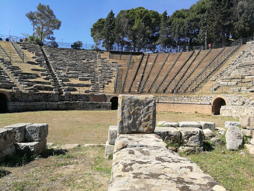 TINDARI – Interventi al Parco Archeologico grazie all’impegno e al lavoro del personale interno