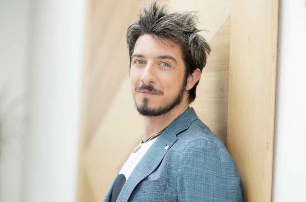 MAREFESTIVAL – Premio Massimo Troisi a Paolo Ruffini: sarà ospite della serata finale del Decennale