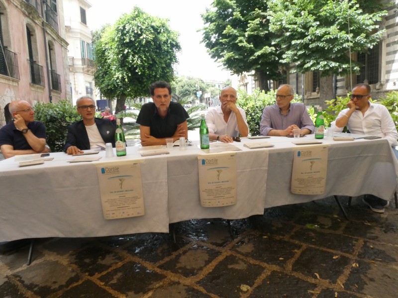 CORTILE TEATRO FESTIVAL – Messina riapre il sipario. Il programma fino al 9 agosto
