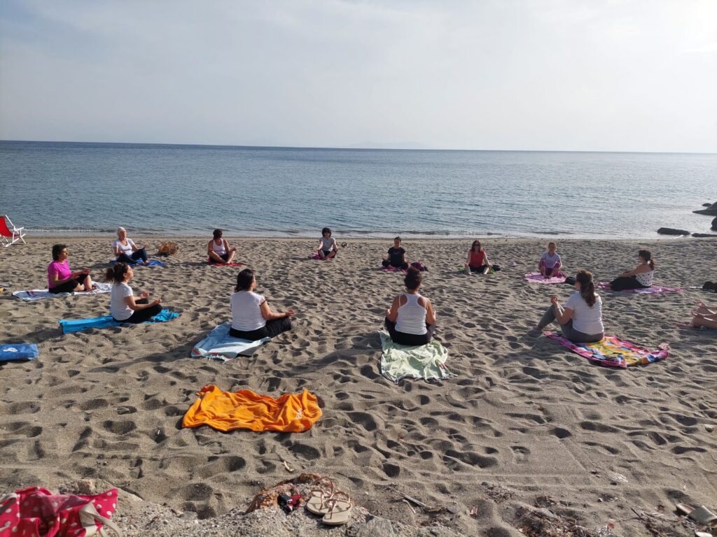 YOGA & SOLIDARIETA’ – Buona la prima, a Testa di Monaco, quella del Solstizio