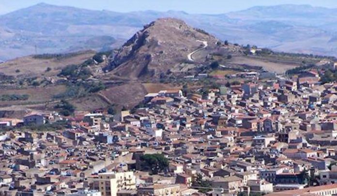 BELLA SICILIA – Le telecamere a Lercara Friddi, paese dei nonni di Frank Sinatra