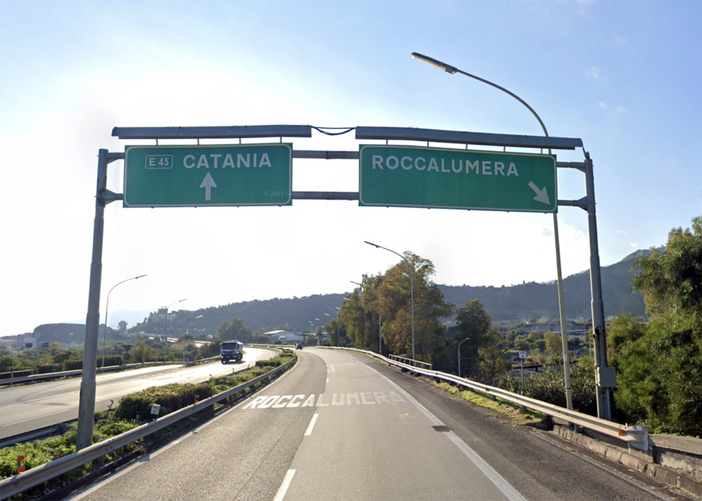 AUTOSTRADE SICILIANE – A18, chiuso nottetempo per tre ore il tratto tra Roccalumera e Taormina, in entrambe le direzioni