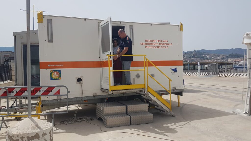 MESSINA – Alla stazione marittima tamponi rapidi per i viaggiatori