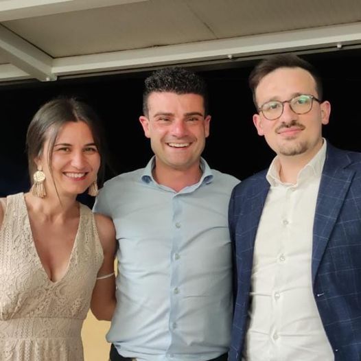 PRIMA SINAGRA – “Restiamo in maggioranza, ma con un’identità”