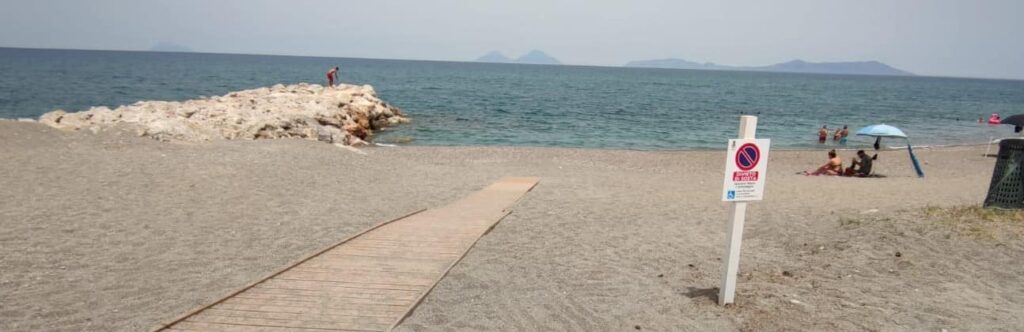 PIRAINO – La spiaggia si rifà il look